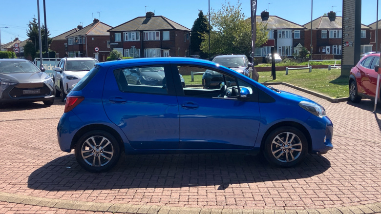 Toyota Yaris 1.33 VVT-i Icon 5dr Petrol Hatchback